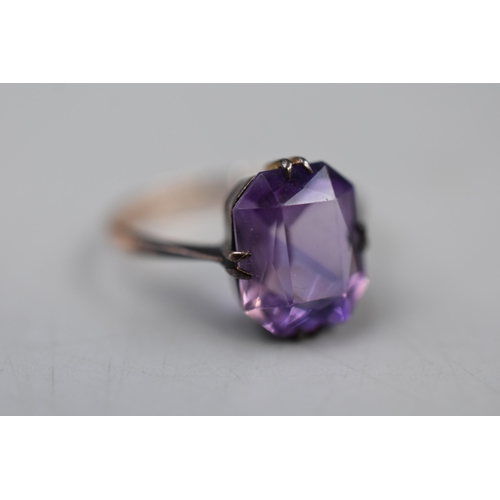 8 - Vintage 9ct Amethyst Stoned Ring Size J-K