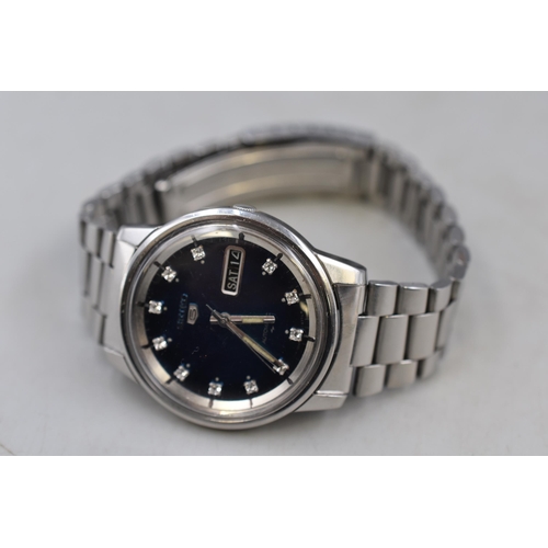 92 - Seiko 5 17 Jewels Automatic Gents Watch (Working)