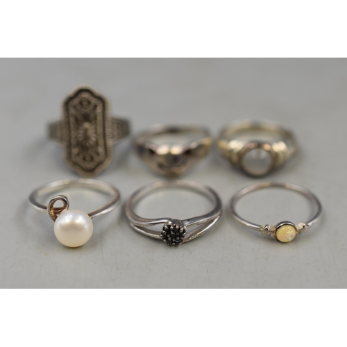 136 - Mixed Selection of Vintage Silver Rings, includes Cat Theme and Pearl Stone Ring