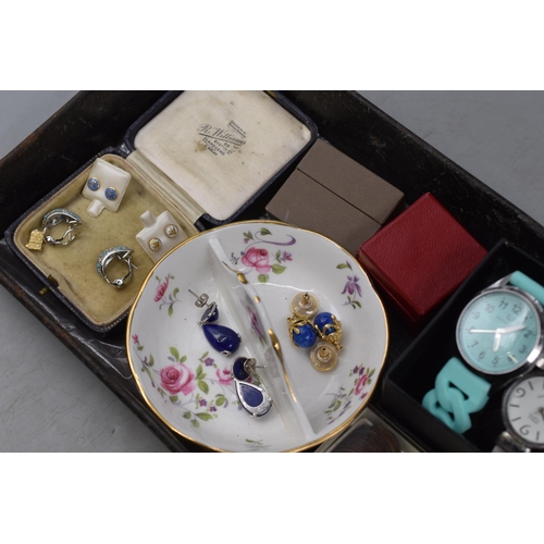 151 - Tray Containing a Mixed Selection of items. Includes Ronson Lighter, Watches, Coins, Guinniess Bottl... 