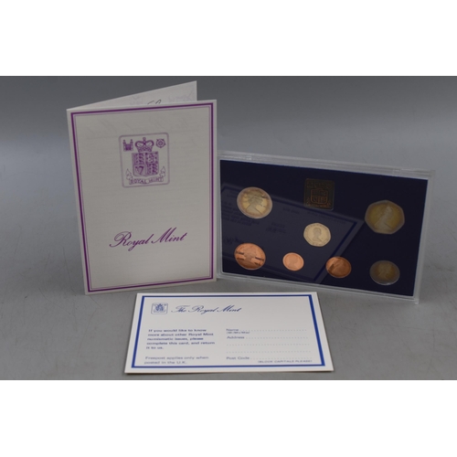 174 - Royal Mint 1982 UK Proof Coin Set