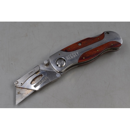 219 - Bessey Straight Folding Work Knife