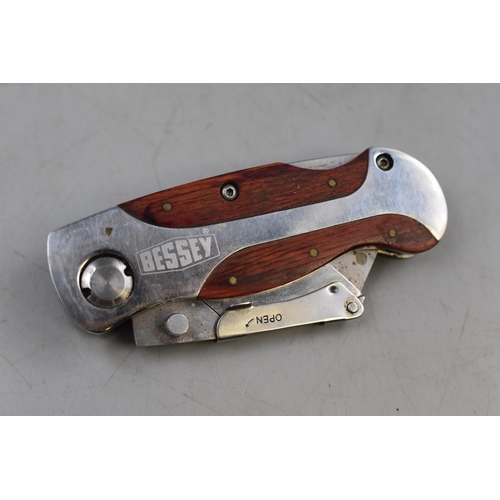 219 - Bessey Straight Folding Work Knife