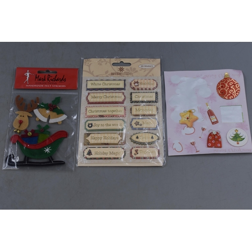 633 - Selection of Christmas Themed Cards Crafting Kit