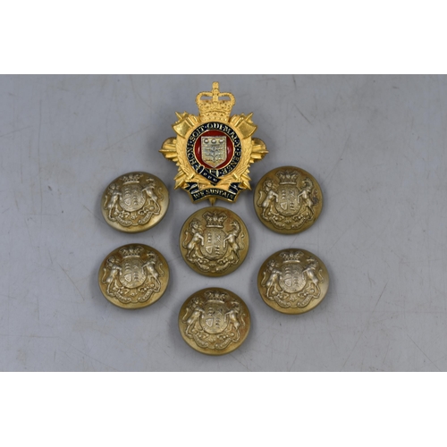 231 - RCL Officers Cap Badge with 6 General Service Corps Buttons