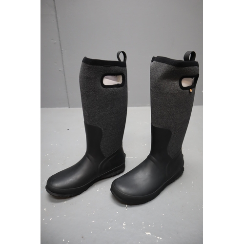 762 - A Pair of Bogs Oxford Tall Women's Waterproof Boots, Size 6 1/2. In Black