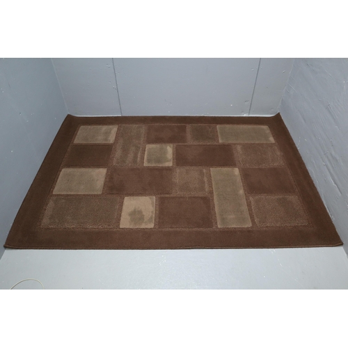 710 - A Flair Rugs Vision Soft Brown Rug, Design No 4304. Approx 140x200 cm.