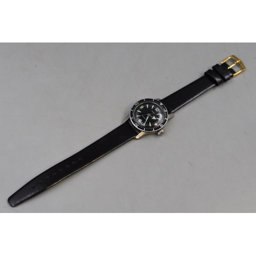 80 - Tara Mechanical Gents Watch with Leather Strap (Working)