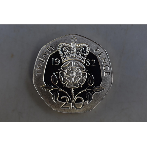 146 - Royal Mint United Kingdom Proof Silver Pied Piedfort 20p Coin complete with Case and Certificate