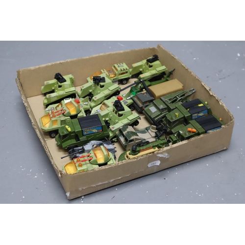 526 - A Selection of Eighteen Playworn Diecast Matchbox 'Battle Kings' Military Vehicles