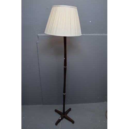 567 - A Retro Wooden and Brass Floor Standing Lamp, Approx 61