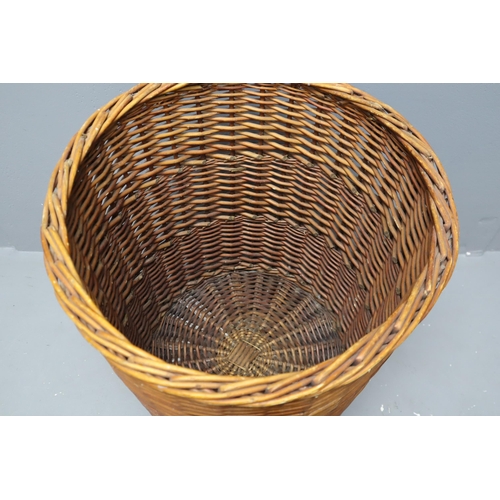 569 - Vintage Wicker Log / Laundry Basket (24” x 19” Dia)