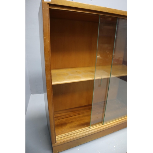 583 - Mid Century Morris of Glasgow Cumbrae Book Case / Display Cabinet (54