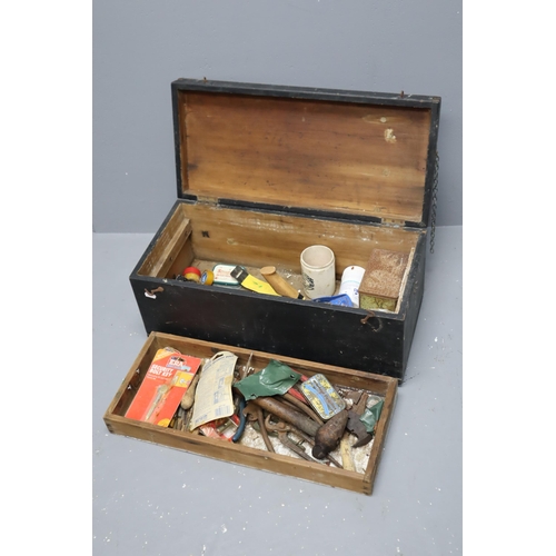 598 - A Wooden Toolbox Containing a Selection of Assorted Vintage Tools