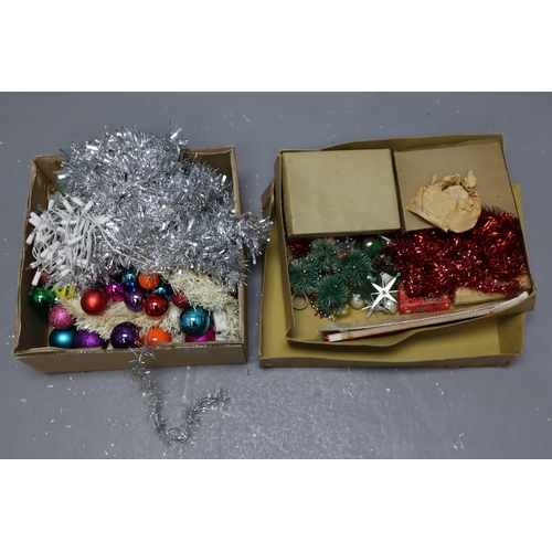 799 - A Selection of Christmas Decorations To Include 6ft Pop-Up Tree, Baubles, Tinsel and More