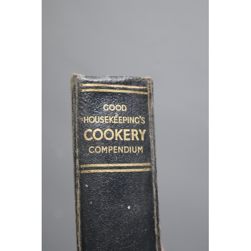 822 - Mixed Selection of Recipe Books