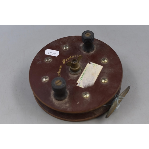 376 - A Lewtham Products Vintage Fishing Reel, Approx 6