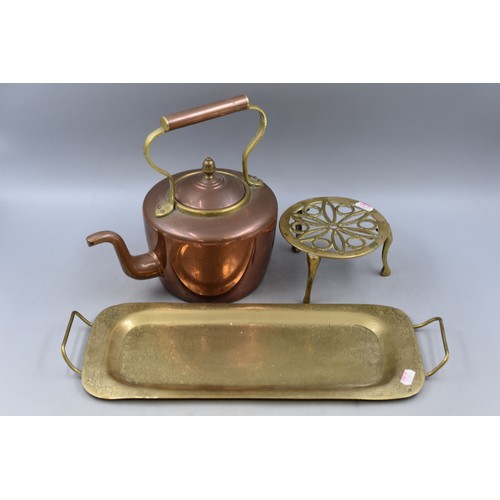 501 - Mixed Lot of Vintage Brass and Copper items to include a Kettle, Trivet and a Serving Tray