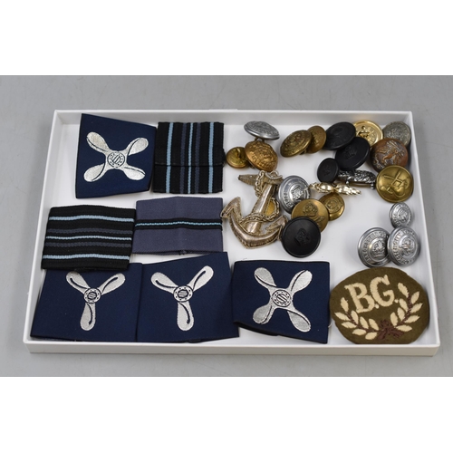 272 - Mixed Selection of Military Buttons and Patches