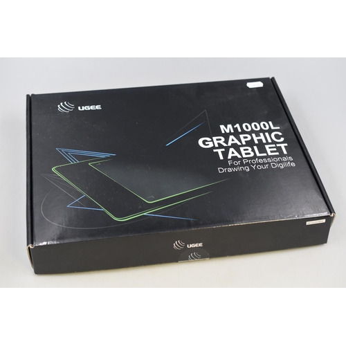 612 - UGEE M100L Graphic Tablet in Original Box with Booklet, Pen and Disc (Untested)