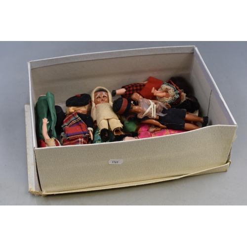 856 - A Selection of Dolls of The World, AF