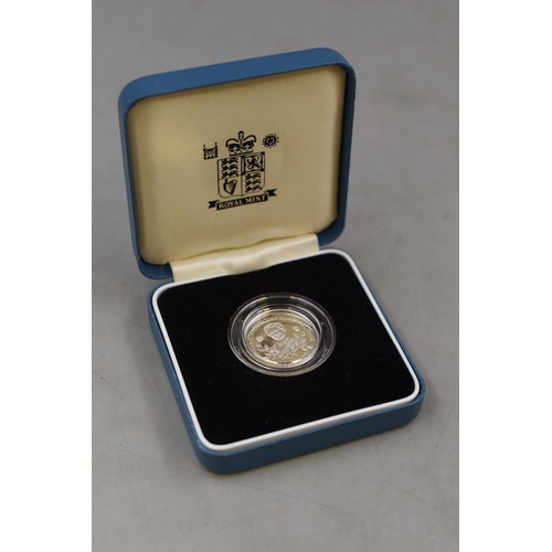 158 - Royal Mint 1995 Silver Queen Elizabeth the Queen Mother £1 in Case