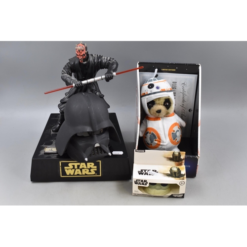 179 - A Selection of Star Wars Items To Include Darth Vader Light, Mandalorian Stress Ball, Darth Vader Mo... 