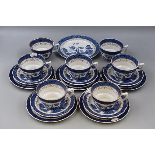 431 - Booths Real Old Willow Cups, Saucers and Side Plates (Pattern 8025), 18 Pieces