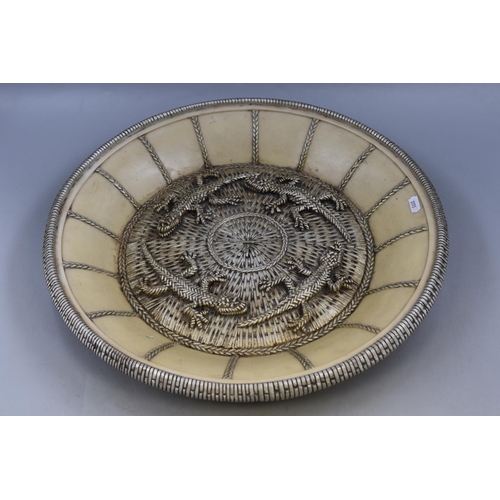 452 - Large Circular Dish with Rattan Style Decoration displaying 4 Crocodiles (19