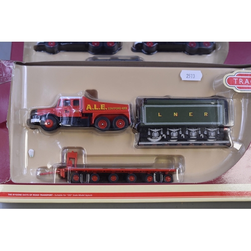 189 - Two Limited Edition Corgi 'Trackside' Box Sets, Model No DG198008 ( Scammel Contractor, Trailer &... 