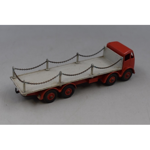 209 - Dinky Supertoys Foden Flatback Lorry with Chains ( Unboxed ) Red Cab and Grey Flatback, See Photos f... 