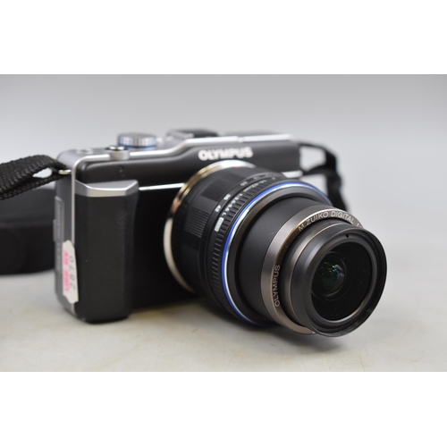 492 - Olympus PEN E-PL1 Mirrorless micro Camera complete with Lens in Storage case (no charger)