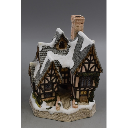 539 - A Boxed David Winter Cottages 'Scrooge's School' Model Christmas 1992, Approx 7