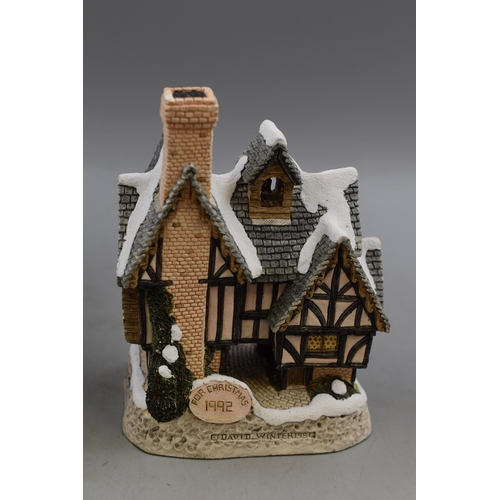 539 - A Boxed David Winter Cottages 'Scrooge's School' Model Christmas 1992, Approx 7