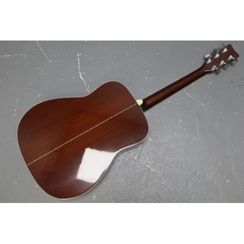 602 - A Yamaha FG-432S Solid Top Acoustic Guitar, In Guitar Bag With Capo and Picks. Looks in Good Conditi... 