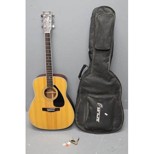 602 - A Yamaha FG-432S Solid Top Acoustic Guitar, In Guitar Bag With Capo and Picks. Looks in Good Conditi... 