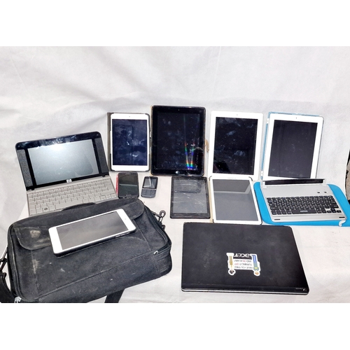 652 - House Clearance Lot Five ipads, 1 samsung Tablet, Amazon Tablet, 2 laptops and 2 phones. As Found Un... 