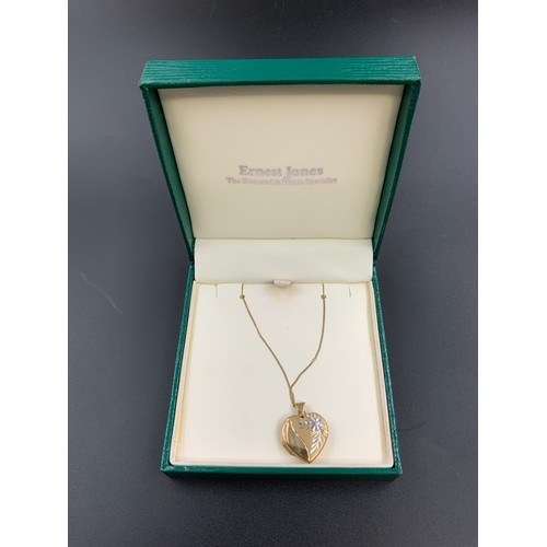 32 - A 9ct Gold Etched Heart Pendant, On 9ct Gold Chain. In Presentation Box, Approx 2.67g