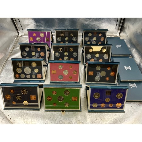 178 - Collection of 17 Royal Mint Proof Coin Set (1971 to 1990)