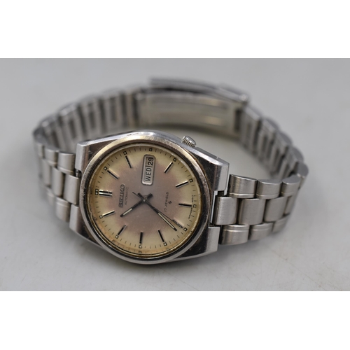 67 - Vintage Seiko 17 Jewels Automatic Watch