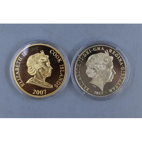 131 - Two Commemorative Coins to include 2007 Cook Islands One Dollar Coin and a 2017 Gibraltar One Crown ... 