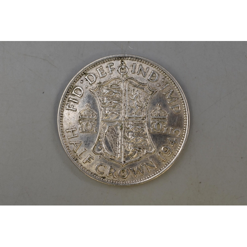 134 - 1945 George VI Half Crown Coin