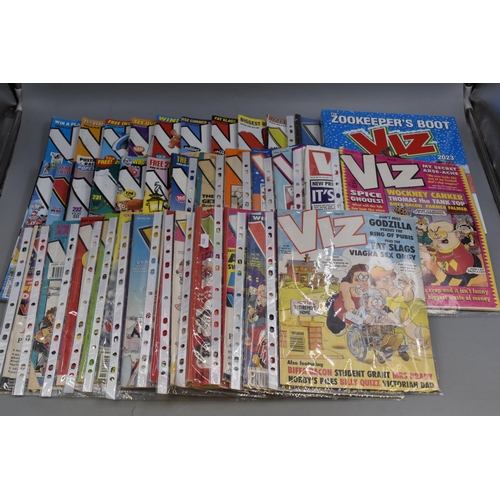 453 - A Selection of Approx 35 Viz Comics and Annuals