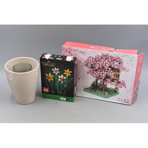 537 - Lego Botanical Collection Daffodils and a Japanese Cherry Blossom Tree both with Vases