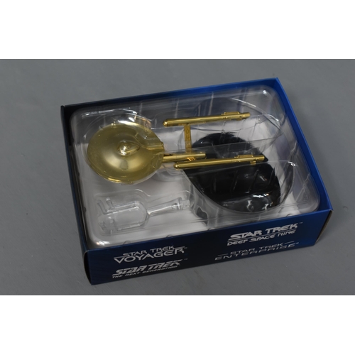 35 - Star Trek Figure and Magazine Special Issue - Eaglemoss Collections - Gold Model U.S.S Enterprise NC... 