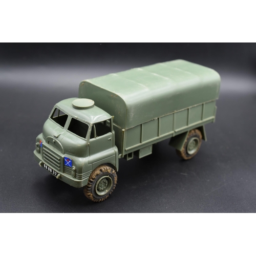 82 - Vintage Airfix Bedford R.L. Truck Military Series 1:32 Scale (a/f see pic)