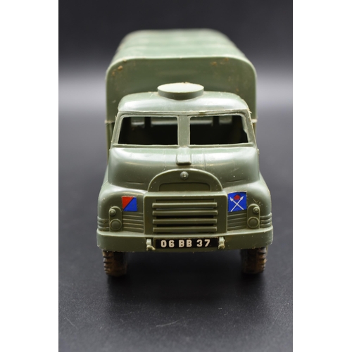 82 - Vintage Airfix Bedford R.L. Truck Military Series 1:32 Scale (a/f see pic)