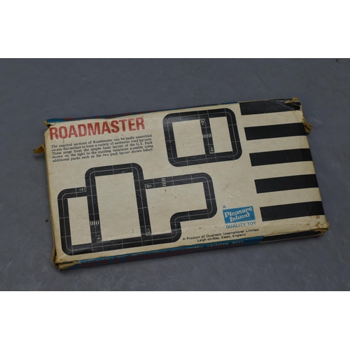 83 - Vintage Roadmaster Model Roadway in Box (14 Pieces)