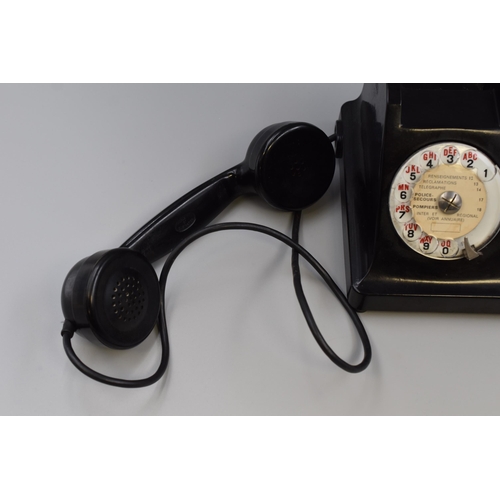 254 - Vintage French Bakelite Rotarty Dial Telephone