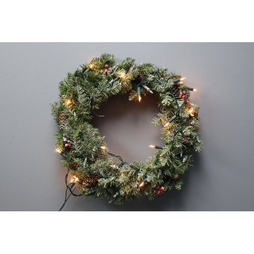 671 - Light Up Christmas Door Wreath (Working)